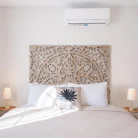 Dia فندق أورلا